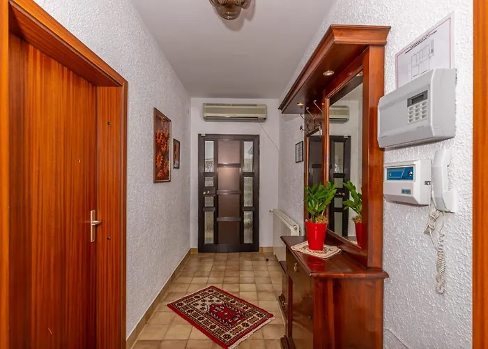 With Parking Space - 22846 Apartmán Novi Vinodolski