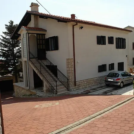 With Parking Space - 22846 Lejlighed